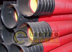 Посилені (тверді) двостінні гофровані труби з поліетилену, (8 кпа), д160мм, колір червоний, з муфтою