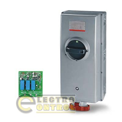 Розетка наружной уст. с мех-ой блокировкой и боковым расположением разъема IP67 125А 3P+E 400В Розетка наружной уст. с мех-ой блокировкой и боковым расположением разъема IP67 125А 3P+E 400В