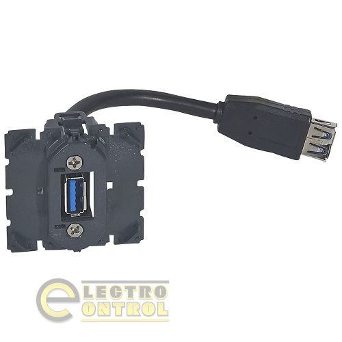 Розетка Legrand 67372 USB Celiane укомплектована кабелем