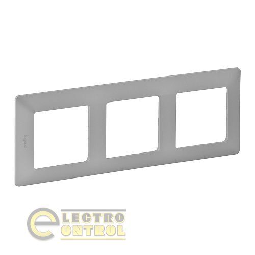 Рамка Legrand 754133 Valena LIFE 3-постовая универсальная