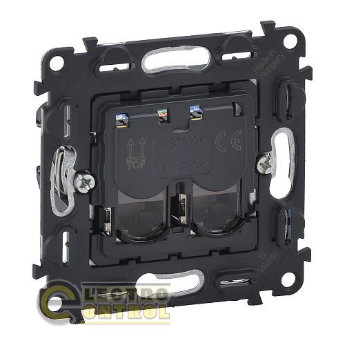 Информационная розетка Legrand 753045 двойная RJ45 Кат.6А UTP Valena IN'MATIC
