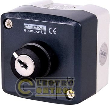 Кнопочный пост e.cs.stand.xal.d.144секторный переключатель 0-1 с ключом