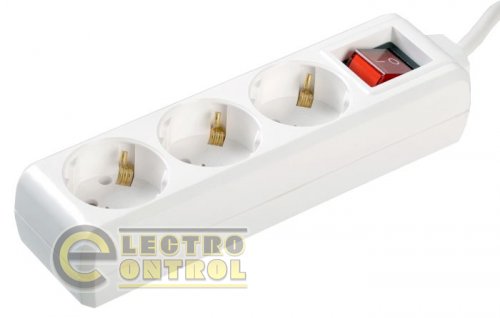 Удлинитель У03К-выкл. 3 места 2Р+PЕ/1,5 метра 3х1мм2 16А/250 УЕК Удлинитель У03К-выкл. 3 места 2Р+PЕ/1,5 метра 3х1мм2 16А/250 УЕК