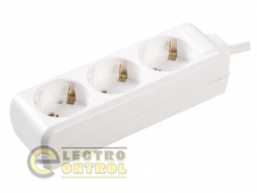 Удлинитель UEC WYP10-16-03-05-G-N-U STANDART П03 3 места 2Р+PЕ 5м 3х1мм2 16А 250В Удлинитель UEC WYP10-16-03-05-G-N-U STANDART П03 3 места 2Р+PЕ 5м 3х1мм2 16А 250В