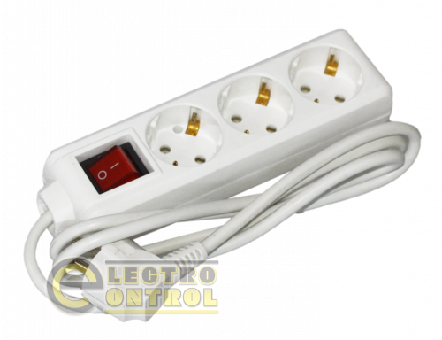 Удлинитель UEC WYP10-16-03-01-GS-17-U STANDART П03В 3 места 2Р+PЕ 1,5м 3х1мм2 16А 250 с выключателем