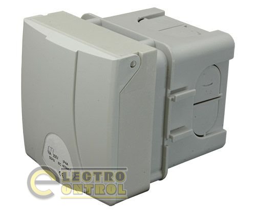 Розетка в коробке внутренней установки EZB-3253 IP44 (32A, 400V, 3P+N+PE) 4482101