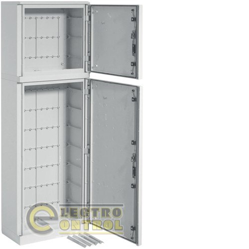 Шкаф из полиэстера двухсекционная ORION Plus, IP65, непроз.двери, 1750X600X300мм верх = 550мм, низ = 1150мм