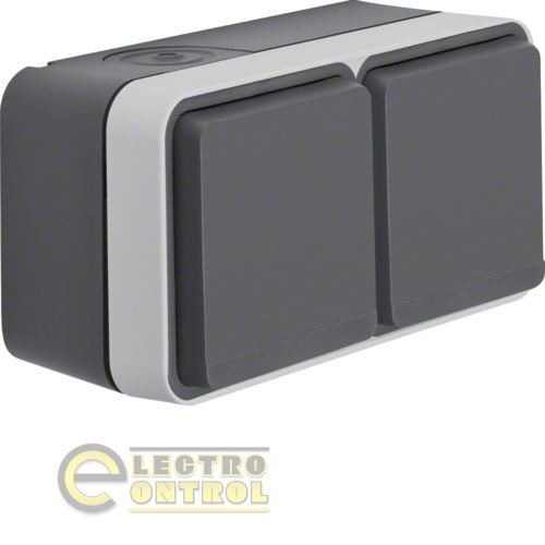 Розетка с заземленным контактом двойная горизонтальная IP55, серая, 16А/250В W.1 Розетка с заземленным контактом двойная горизонтальная IP55, серая, 16А/250В W.1