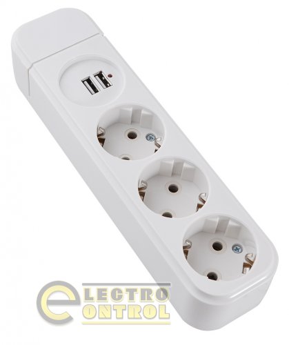 Колодка Аско-Укрем трёхместная 2Р+РЕ +USB КП-З-USB-10