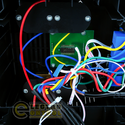 Стабилизатор напряжения LogicPower LPT-1000RD (700W)