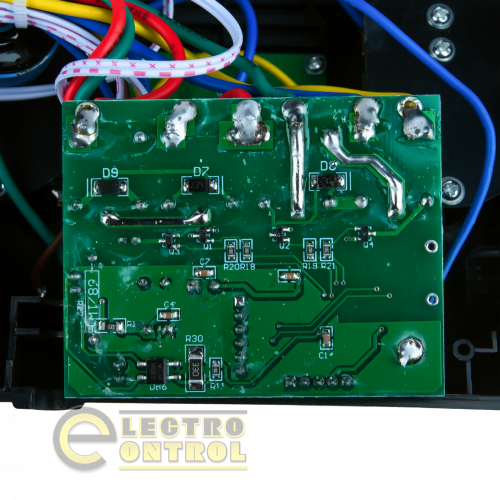 Стабилизатор напряжения LogicPower LPT-1000RD (700W)