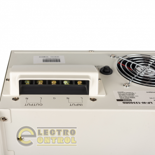 Стабилизатор напряжения LogicPower LP-W-13500RD (8100Вт/7 ступ)