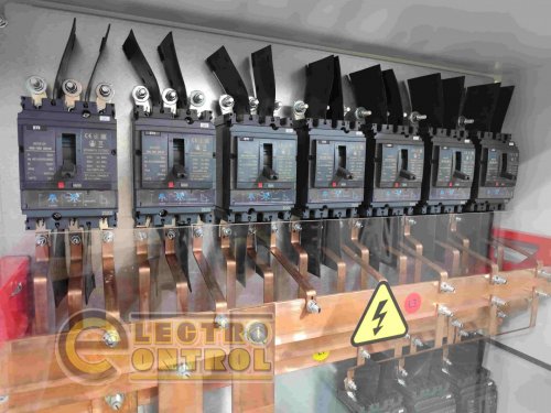 Щит розподільчий ЩРс-1000А збору потужності від інверторів