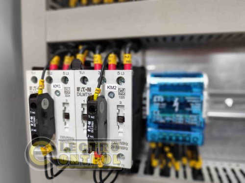 Щит автоматичного введення резерву АВР-200-50А