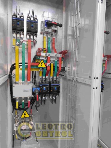 Щит розподільчий ЩРс-250А для інверторних систем