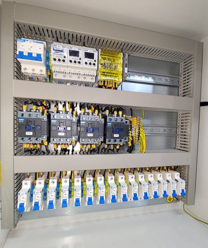 Щит управления освещением ЩУО на 4 группы